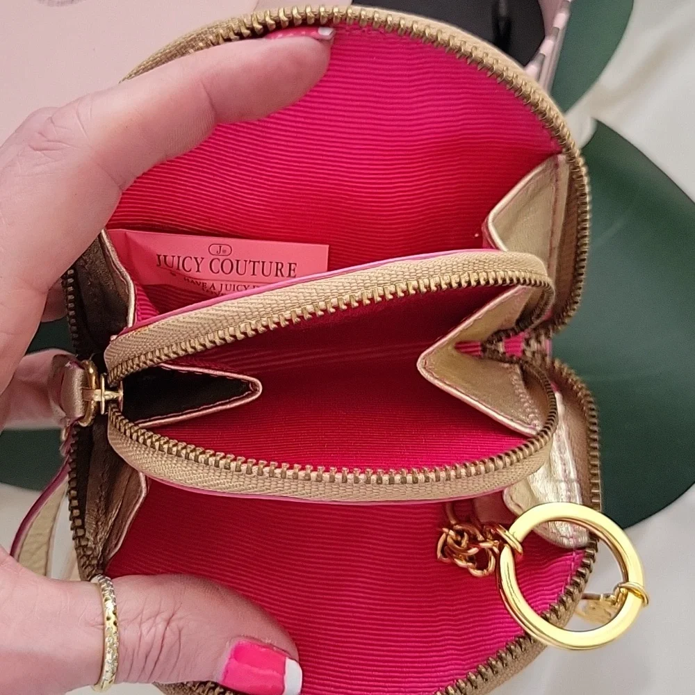 ✨️JUICY COUTURE✨️ gold and Pink Wristlet, W/box. - Picture 2 of 6